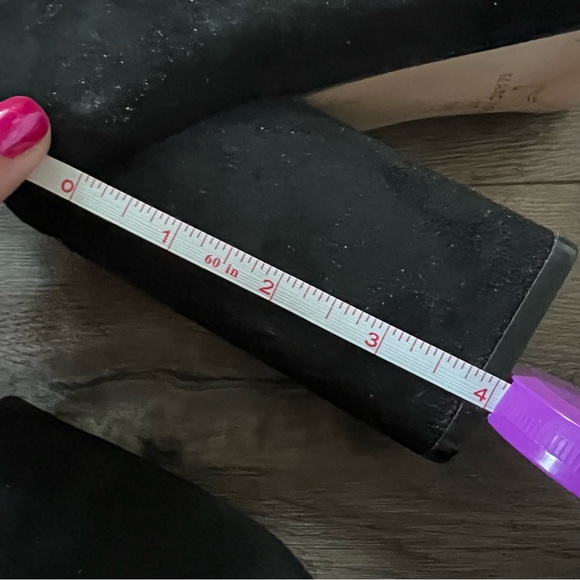 Marc Fisher Larry Pointed Toe Sock Booties NWOT - Picture 6 of 7